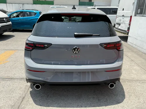 Volkswagen Golf GTI 2.0L Turbo 261HP DSG7 vel
