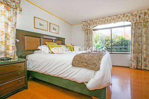 Casa En Venta - San Carlos De Apoquindo