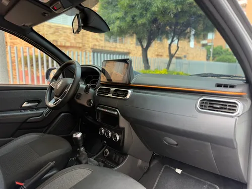 Renault Duster Oroch 1.3 Intens 4X4 Outsider