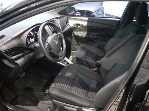 Toyota Yaris 1.3 16V FLEX XL LIVE MULTIDRIVE