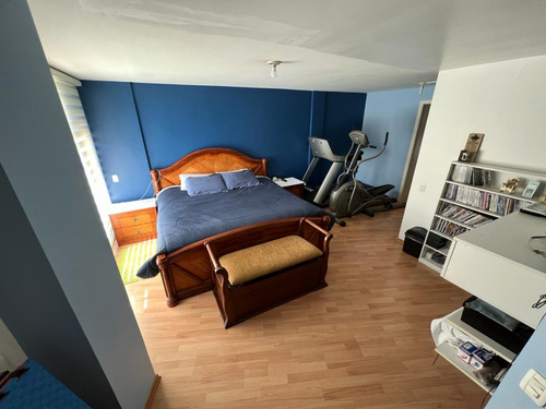 Por Viaje Casa Con Diseño Moderno En El Condado