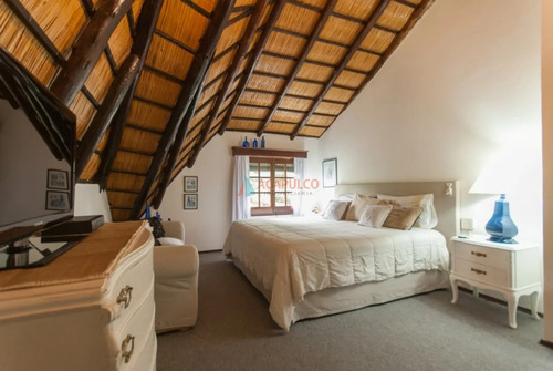 Pinares Excelente Casa En Terreno De 1050 M2