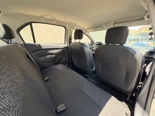 Renault Logan 1.6