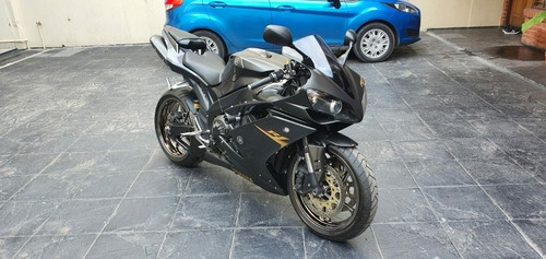 Imagen 2 de 13 de Yamaha R1