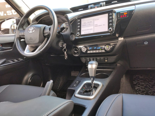 Toyota Hilux 2.8 SR 4X4 CD 16V DIESEL 4P AUTOMÁTICO