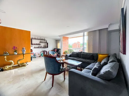 Vendo Apartamento En El Segundo Parque De Laureles - Medellín