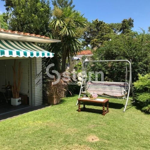 Venta Casa 3 Dormitorios, Cantegril Punta Del Este- Ref: 917
