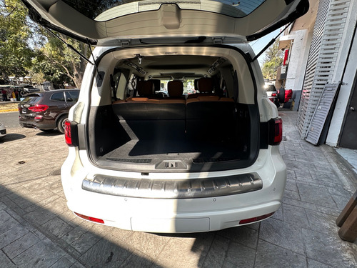 Infiniti QX80 5.6l Perfection 8 Pasajeros At