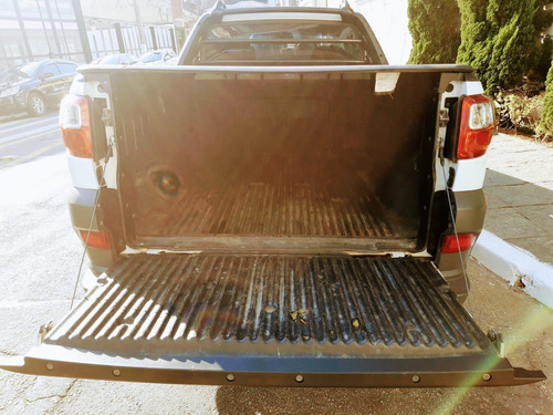 Imagem 9 de 14 de Fiat Strada Hard Working Flex Branco Completo Km Baixa