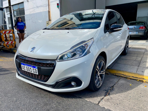 Peugeot 208 1.6 Gt Thp