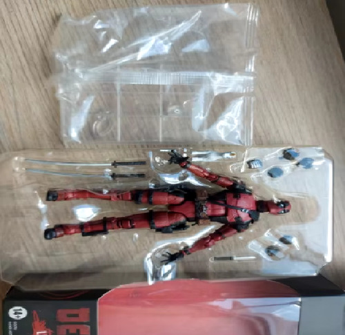 Figura De Acción Deadpool X-men Legend Series Wade Wilson