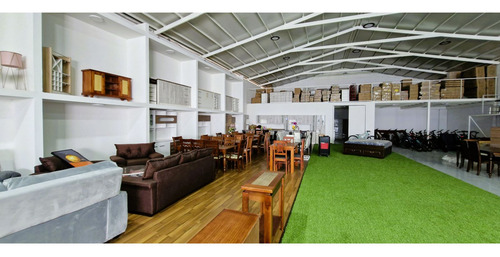 Gran Propiedad Comercial En Quillota, 800 M2., Con 2 Dptos.,