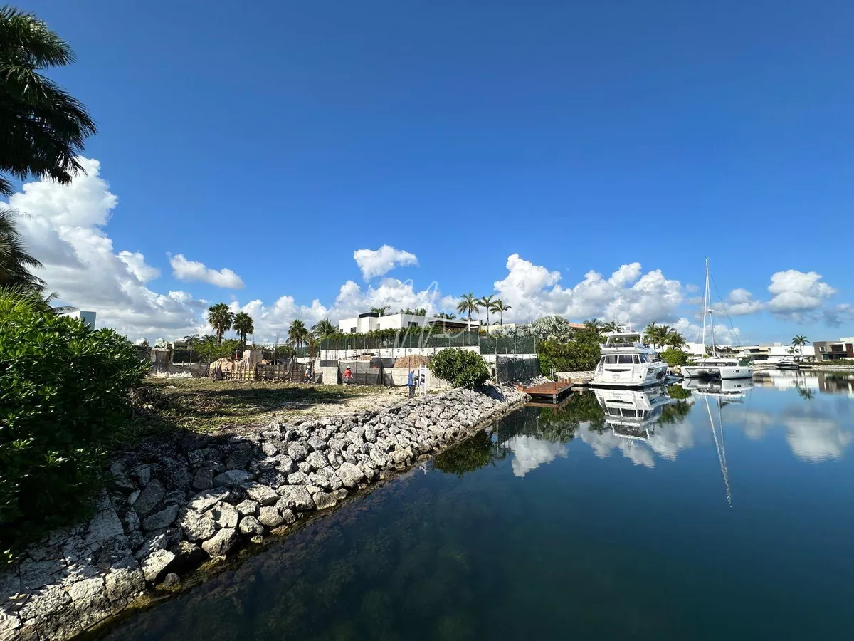 Terreno En Venta En Los Canales, Puerto Cancun