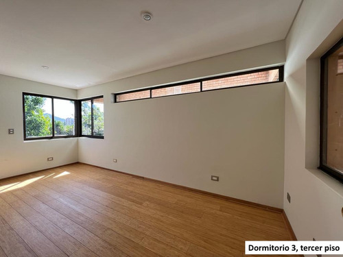 El Golf, Magnifica Residencia Contemporánea, Apta Embajada.