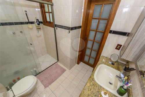 Imagem 12 de 19 de Casa, Estilo Sobrado,peças Amplas, Lareira, Churrasqueira, Lavabo, 3 Vagas - Reo485551
