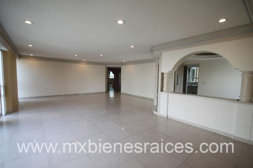 Imagen 2 de 18 de Toledo Piso Bajo
