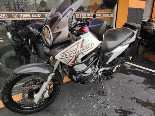 Honda Transalp 700