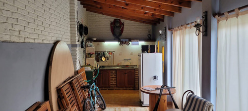 Casa En Venta En Ciudad Evita 2 Viviendas Oportunidad
