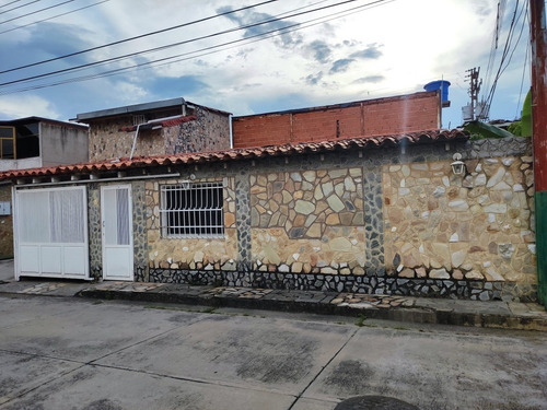 Imagen 1 de 15 de Prados De La Encrucijada Casa En Venta
