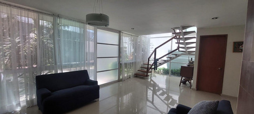 Casa En Jacarandas