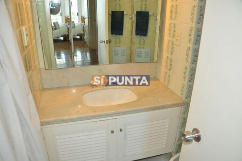 Imagen 9 de 11 de Apartamento En Playa Mansa