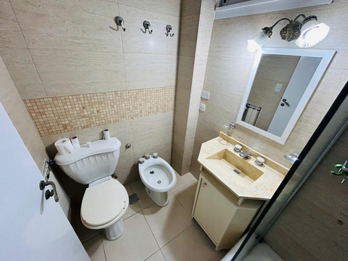 Departamento/ Piso En Venta De 5 Ambientes En Villa Urquiza