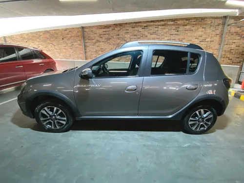 Renault Stepway 1.6 Intens
