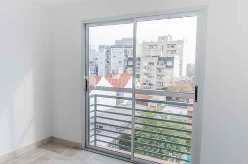 Imagen 21 de 30 de Departamento 2 Ambientes Moron Sur (uf9)