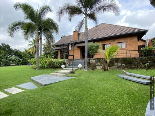 Imagen 1 de 29 de En Venta Casa Guataparo Country Club.