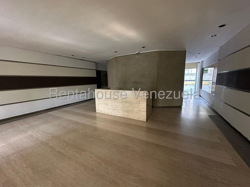 Ji 25-23195. En Venta Apartamento Con Área De 72m2, Ubicado En Los Caobos. Caracas.