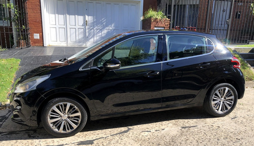 Peugeot 208 1.6 Feline
