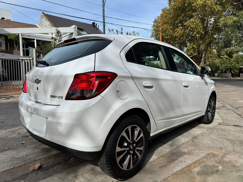 Chevrolet Onix 1.4 Ltz At 98cv