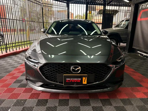 Mazda 3 2.0 Prime