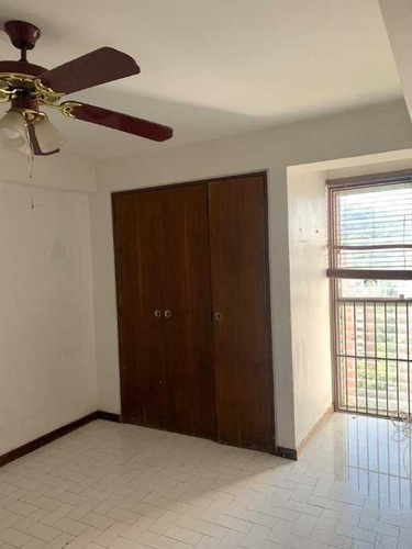 Imagen 9 de 18 de Casa En Venta Clns Santa Monica 580m2 5h 6b 4p/e