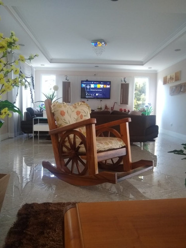Imagem 7 de 24 de Magnifica Mansão 4 Suítes 1 Master Hidro Piscina X Permuta Parcial E/ou Financia Direto