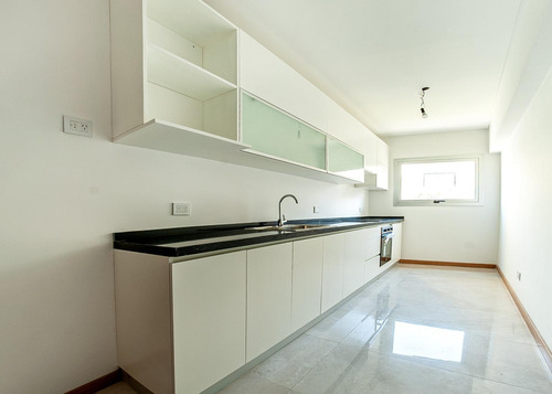Venta Departamento En Palermo Piso Entero Con Balcón. 4 Ambientes Con Dependencia