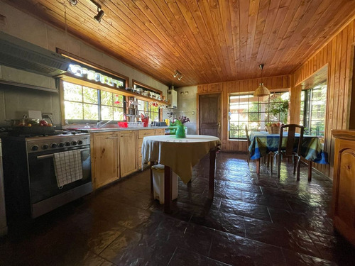 Hermosa Casa En Venta De 5 Dorm. En Osorno