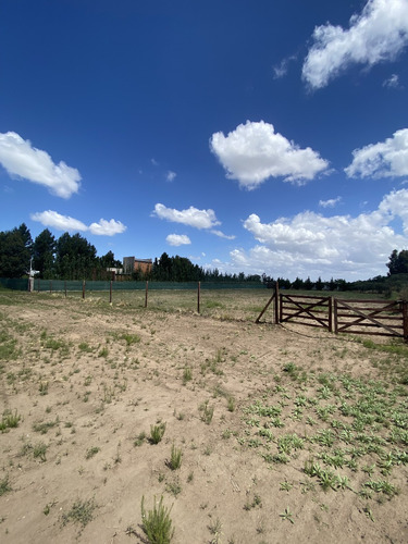 Lote Para Casa Quinta. Barrio Las Lomitas. Bahia Blanca 