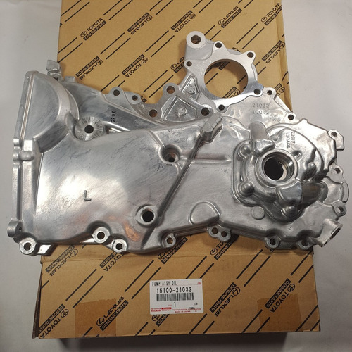 Tapa Cadena Bomba Aceite Motor 100% Original Yaris Sport 1.3