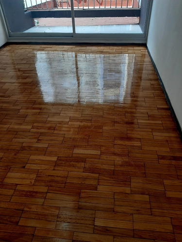 Imagen 7 de 7 de Totalmente Reciclado Con Muy Cómoda Cocina Integrada Y Amplio Balcón A La Calle