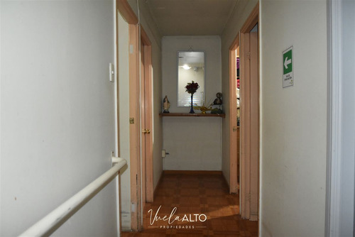 Casa En Venta De 14 Dorm. En Macul/hogar Adulto Mayor