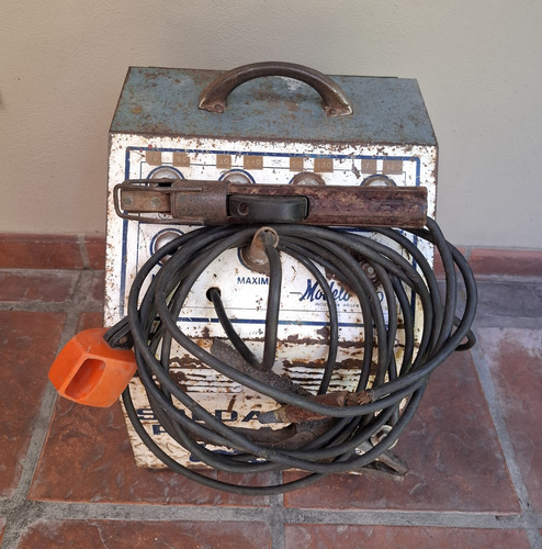 Soldadora Eléctrica Por Arco 150a Bobinado Cobre Funciona Ok Blanco