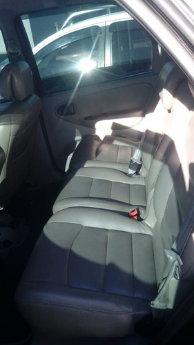 Renault Scénic 1.6 Authentique 16v Flex 4p Manual