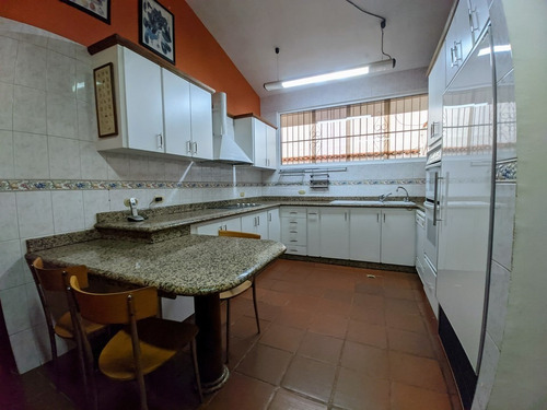 Imagen 13 de 25 de Mariano Urbina Vende Casa En La Viña Valencia Atc-789