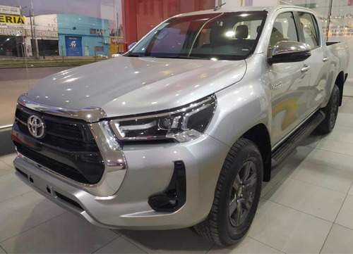 Toyota Hilux 2.8 Cd Srv 177cv 4x4 At