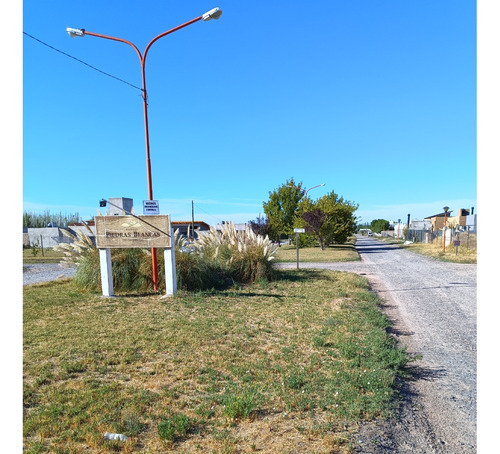 Terreno En Hermoso Barrio Residencial Piedra Blancas En Fernandez Oro