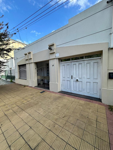 Venta Casa De 5 Dormitorios Con Cochera En La Plata