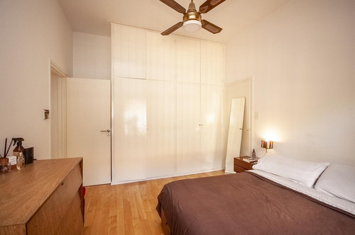Casa De 5 Ambientes Con Pileta Y Jardín - Haedo