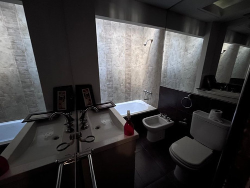 Departamento Tipo Casa En Venta En Lanus Este