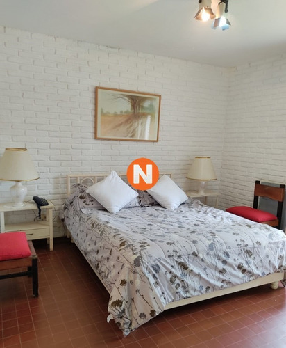 Muy Linda Casa En La Zona De La Mansa- Ref: 217633